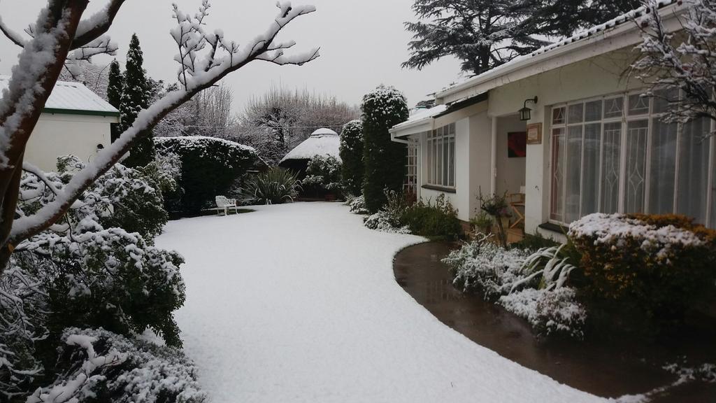 Rosewood Corner, Clarens Bed & Breakfast Exterior photo