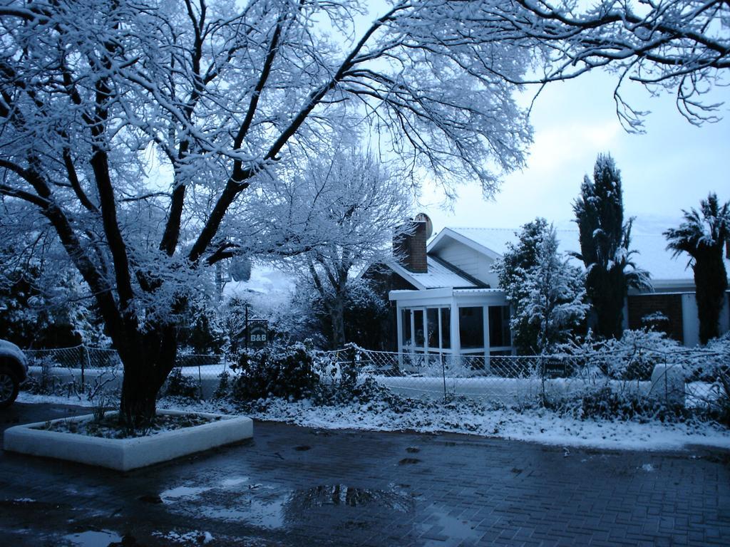Rosewood Corner, Clarens Bed & Breakfast Exterior photo